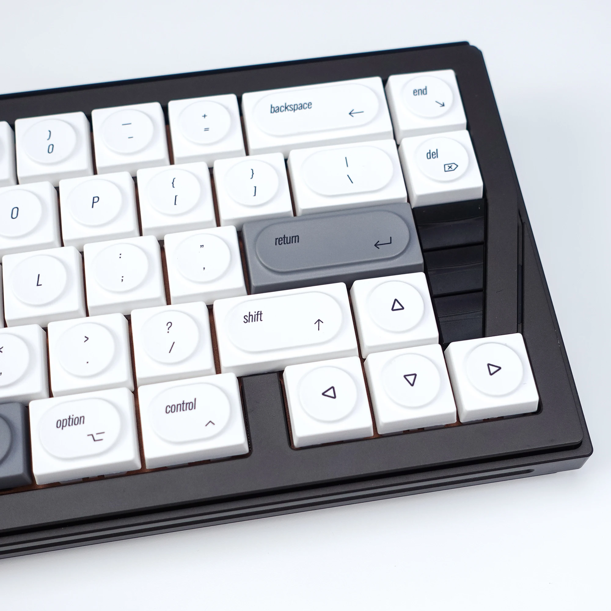 KBDiy MAC Style Doys Keycap PB - Retro Gaming Mac recensie en prijs